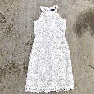 FITTED WHITE LACE DRESS